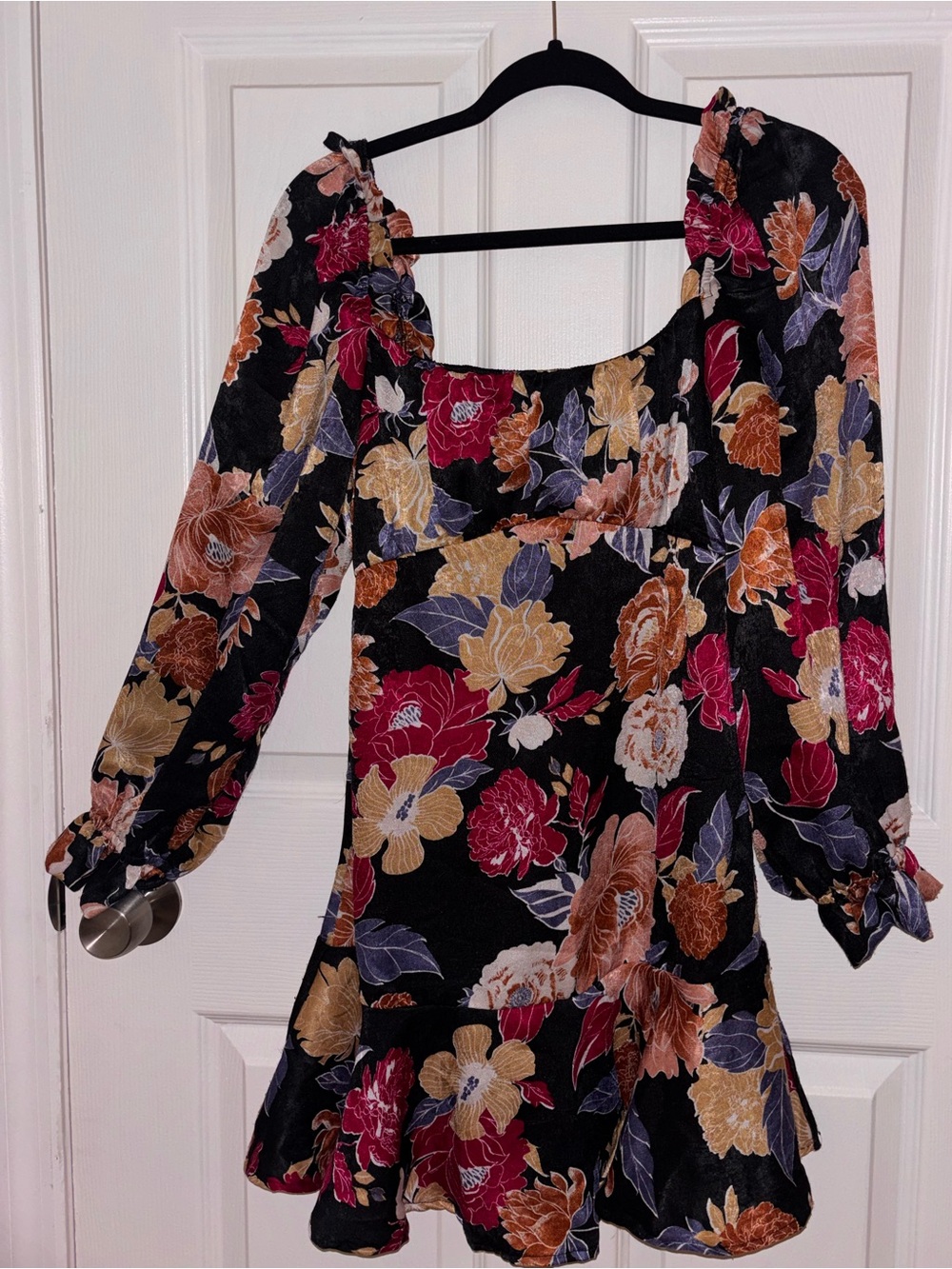 Women's Black Floral Square-Neck Long Sleeve Mini Dress